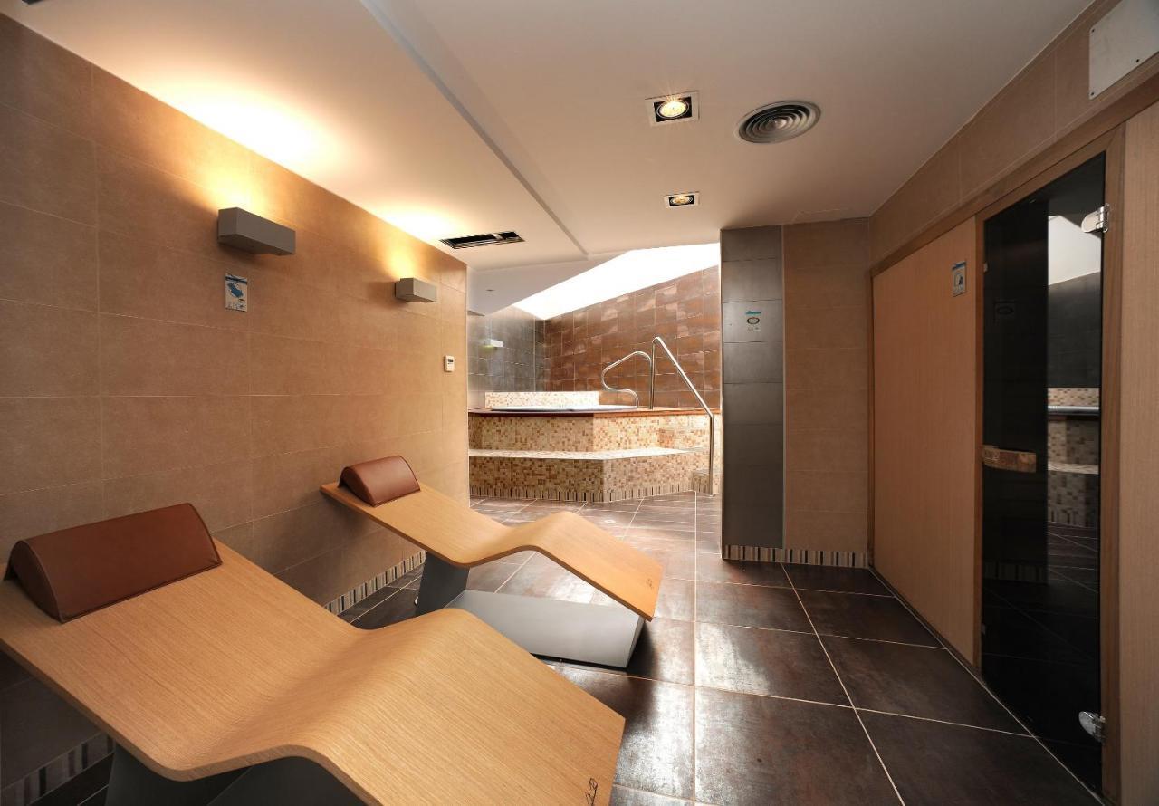 Leo Deluxe Punta Umbria (Adults Only) Leilighet Eksteriør bilde