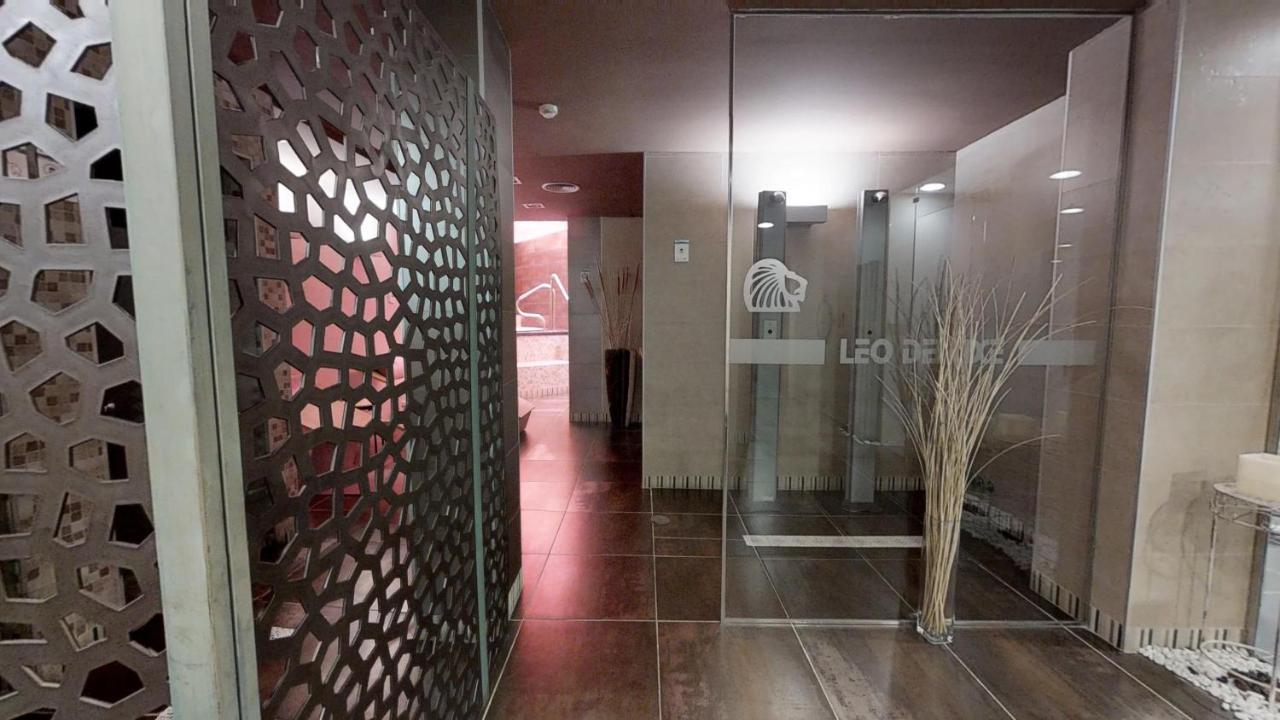 Leo Deluxe Punta Umbria (Adults Only) Leilighet Eksteriør bilde